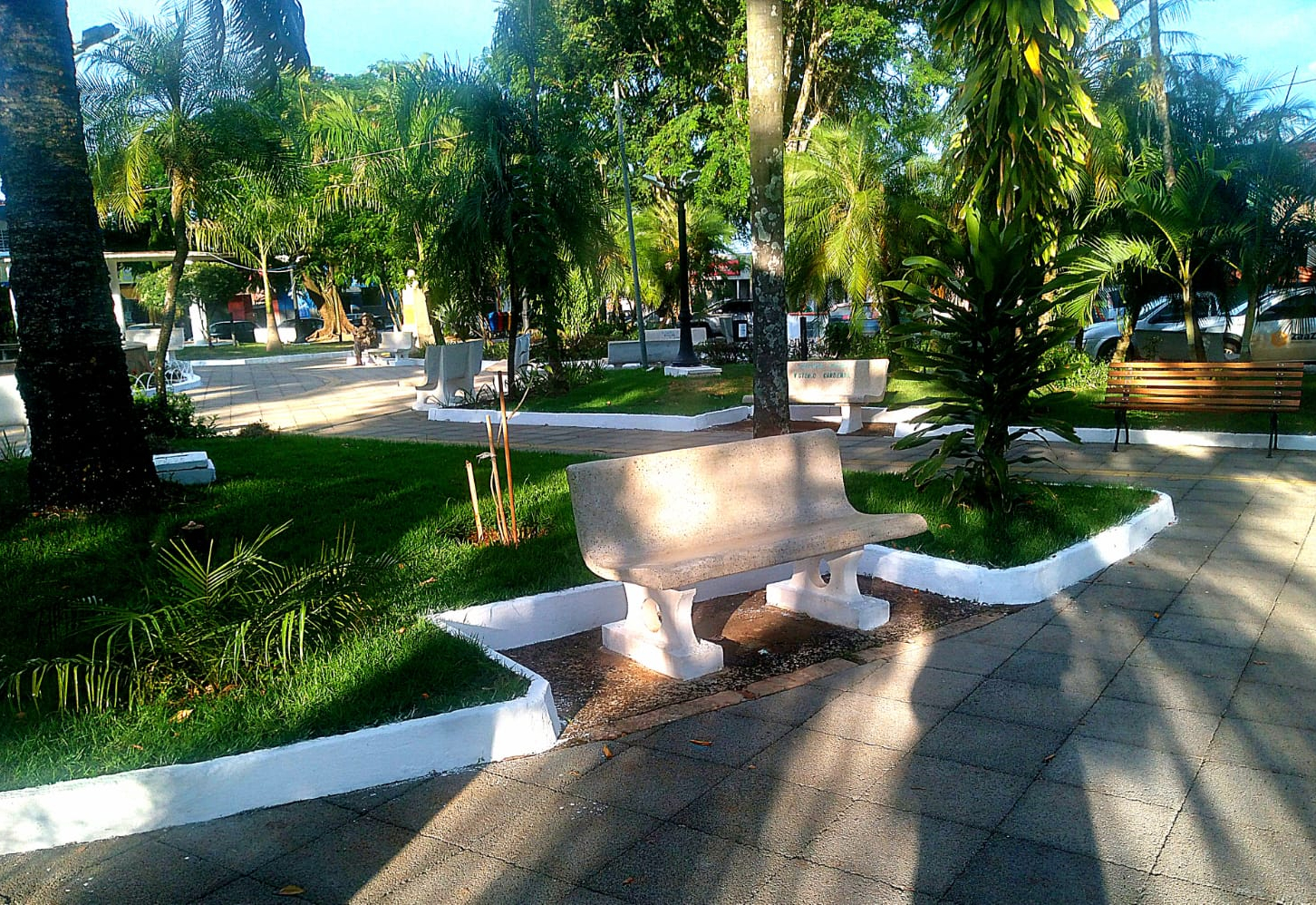 A PRAÇA DA MATRIZ DE BOFETE ESTÁ DE CARA NOVA!