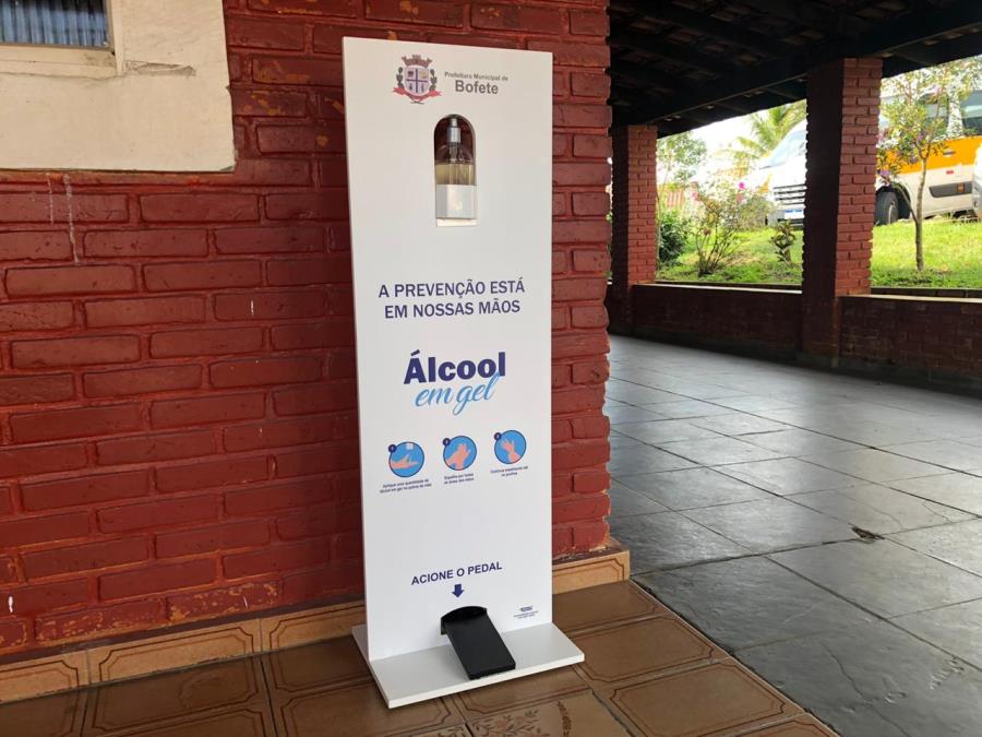 Prefeitura adquire 10 totens de dispensação de álcool em gel para locais para locais públicos
